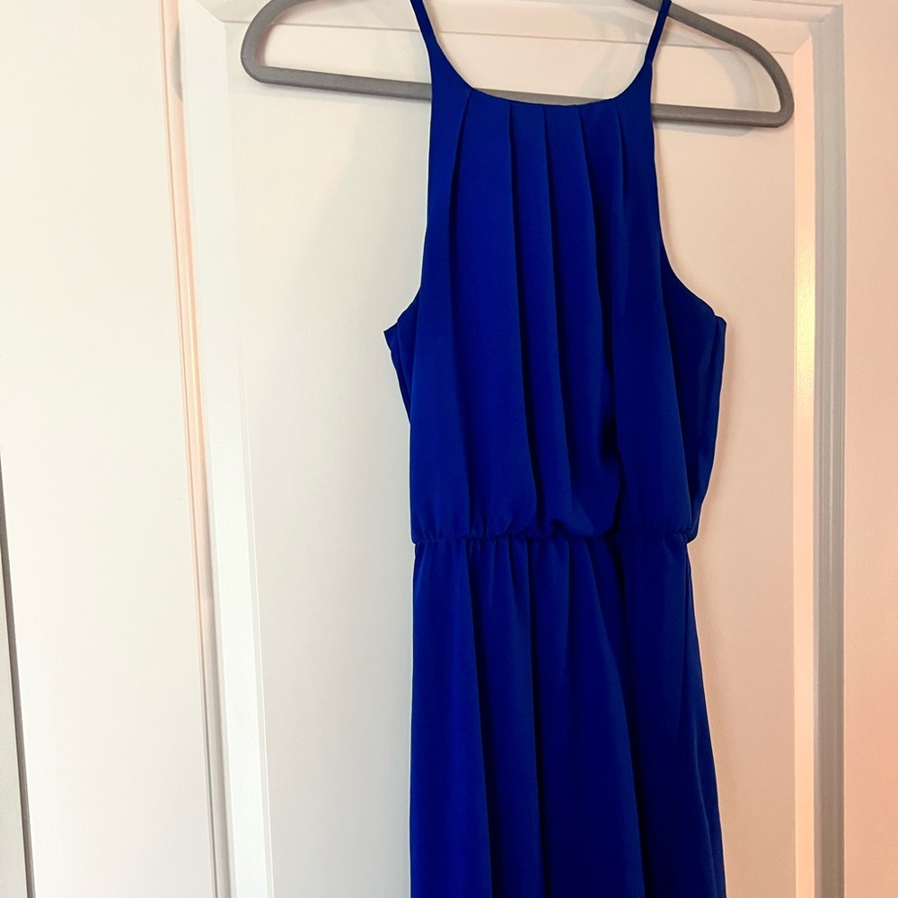 Francesca’s royal blue dress